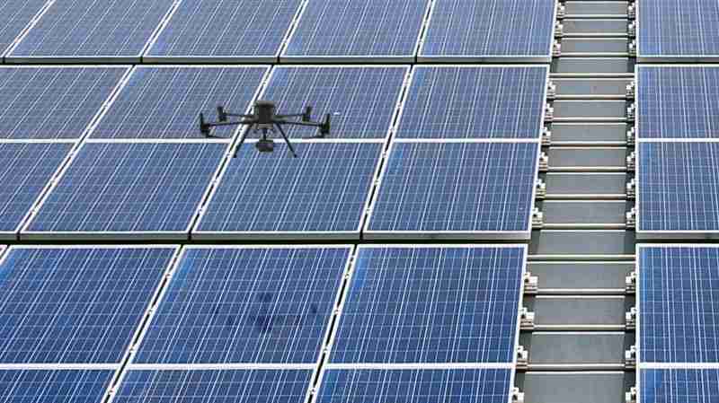 OBPay以无人机搭配IR Sensor热显像技术进行全方面模块健检，，，，有效降低人力成本并提升发电量